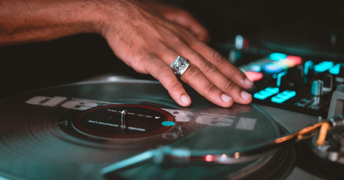 Pioneer Pro DJ PLX-1000 Direct Drive DJ Turntable Review Pioneer Pro DJ PLX-1000 Direct Drive DJ Turntable Review