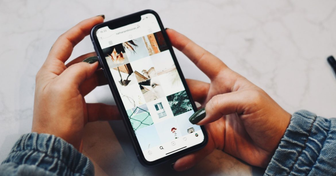 Declutter Your iPhone Gallery With These Photo Cleaner Apps
