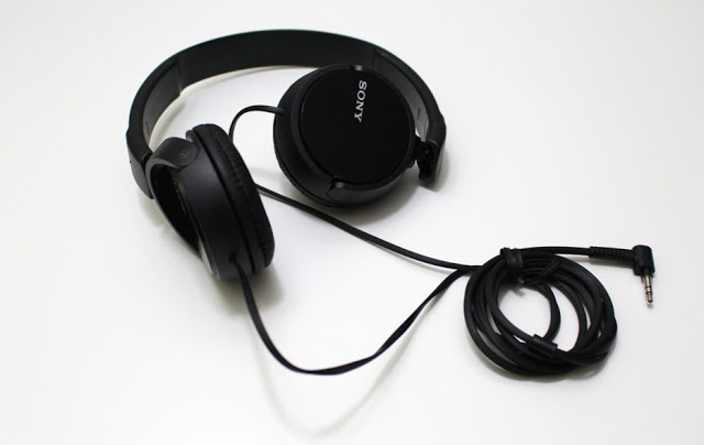 Sony MDR-ZX110 On the ear Headphones Review