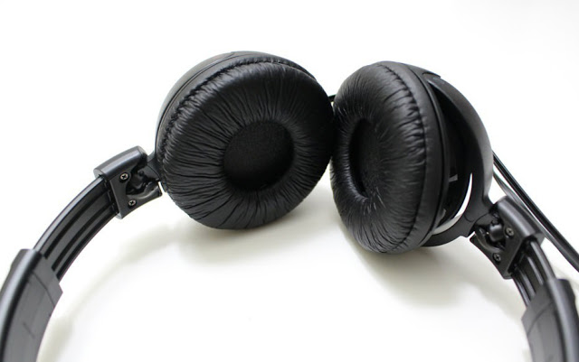 Sony MDR-ZX110 On the ear Headphones Review