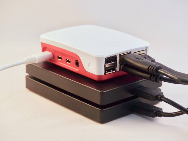 raspberry pi 4 plex