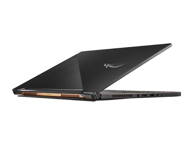 Asus ROG Zephyrus S GX701 ports