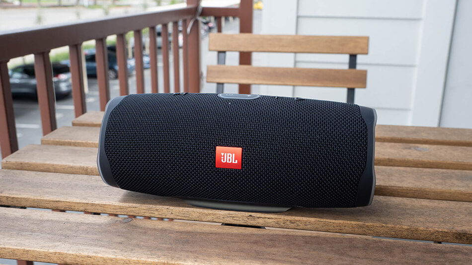 jbl charge 4 bluetooth speaker